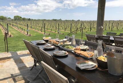 Southampton Retreat with private beach - Southampton, New York