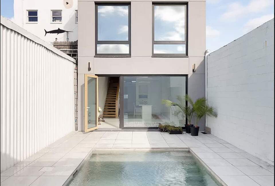 Modern All White Luxury Townhouse in Brooklyn, Heated Pool & Awesome Views - New York City, New York