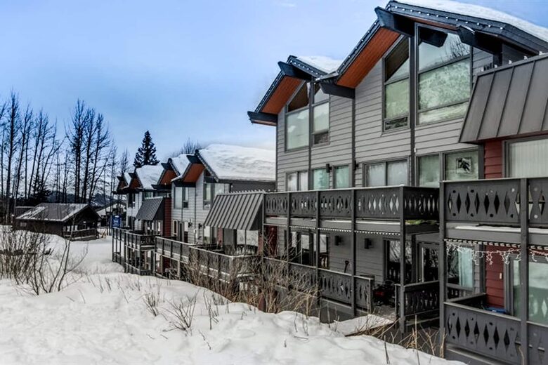 El Skondo Slope-Side Residence — Ski-in/Ski-out! - Girdwood, Alaska