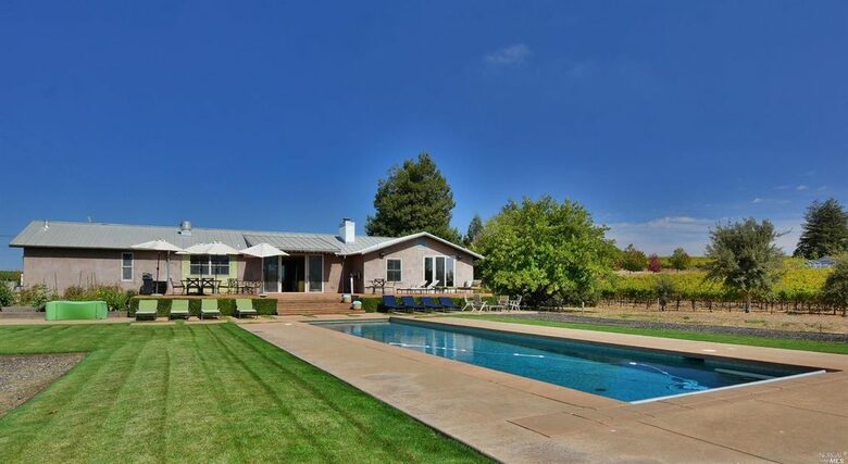 Napa Valley Wine Country Retreat with Pickleball Court - Napa, California