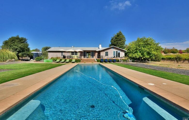 Napa Valley Wine Country Retreat with Pickleball Court - Napa, California