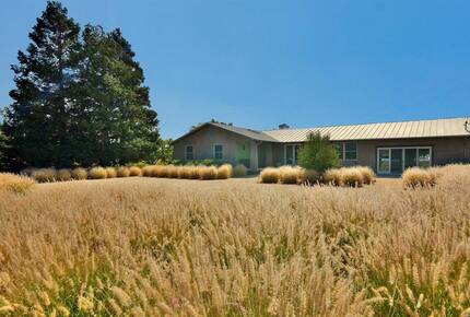 Napa Valley Wine Country Retreat with Pickleball Court - Napa, California