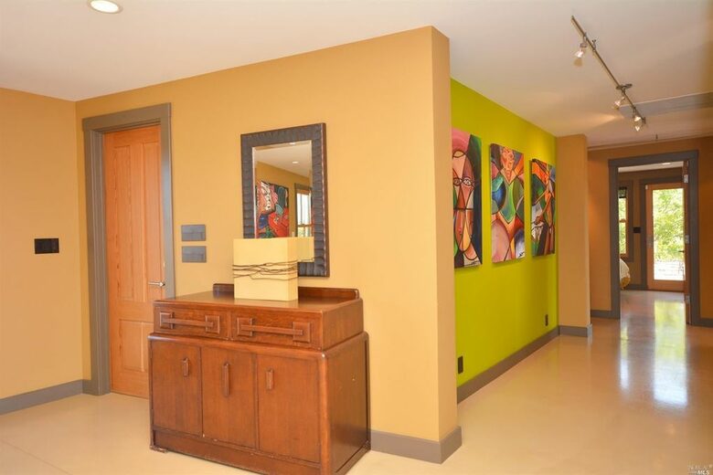 Napa Valley Wine Country Retreat with Pickleball Court - Napa, California