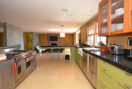 Napa Valley Wine Country Retreat with Pickleball Court - Napa, California