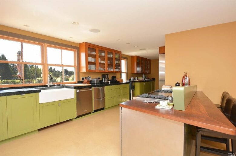 Napa Valley Wine Country Retreat with Pickleball Court - Napa, California