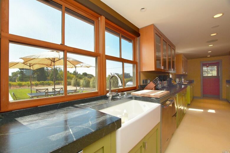 Napa Valley Wine Country Retreat with Pickleball Court - Napa, California