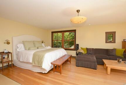 Napa Valley Wine Country Retreat with Pickleball Court - Napa, California