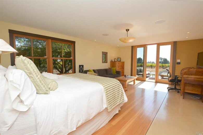 Napa Valley Wine Country Retreat with Pickleball Court - Napa, California