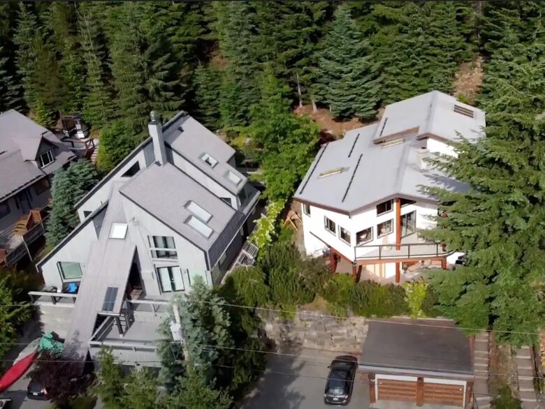 Modern Whistler Chalet - walk to everything! - Whistler, Canada