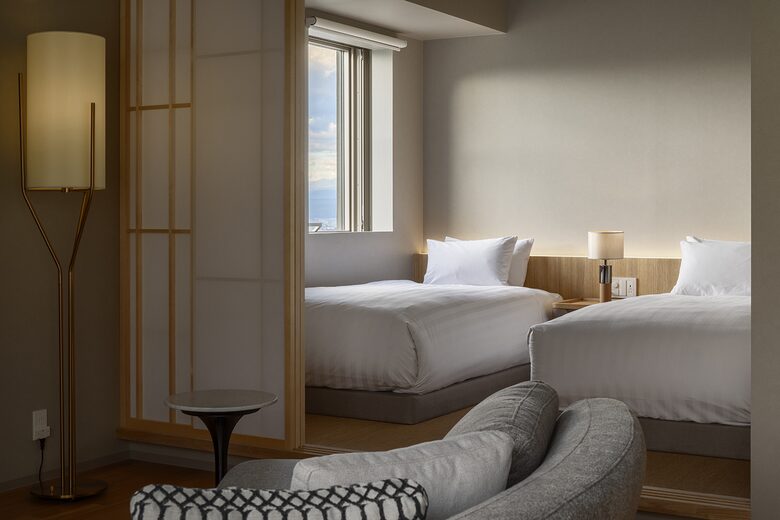 Fenix Furano Three-Bedroom Premier Apartment — Ski-in/Ski-out - Furano, Japan