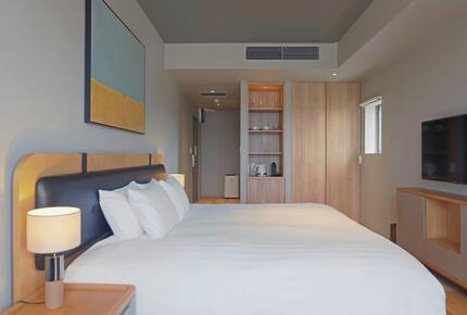 Fenix Furano Three-Bedroom Premier Apartment — Ski-in/Ski-out - Furano, Japan