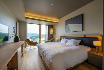 Fenix Furano Three-Bedroom Premier Apartment — Ski-in/Ski-out - Furano, Japan