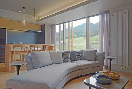 Fenix Furano Three-Bedroom Premier Apartment — Ski-in/Ski-out - Furano, Japan