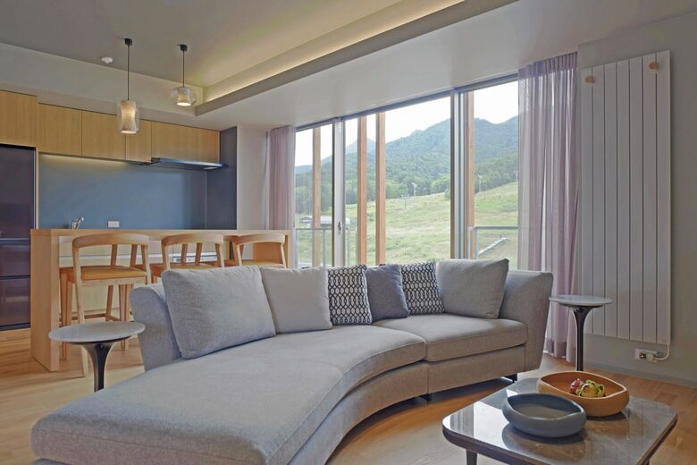 Fenix Furano Three-Bedroom Premier Apartment — Ski-in/Ski-out - Furano, Japan