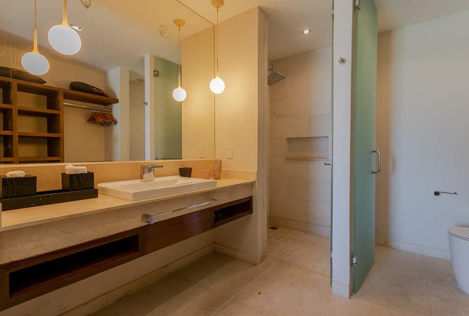 Home Exchange in Acapulco, Mexico, luxury bathroom