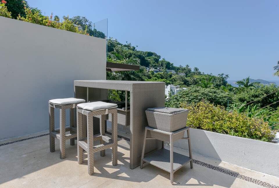 Home Exchange in Acapulco, Mexico, bar seating