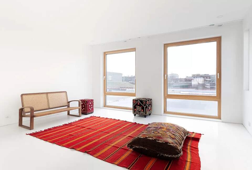 Modern All White Luxury Townhouse in Brooklyn, Heated Pool & Awesome Views - New York City, New York