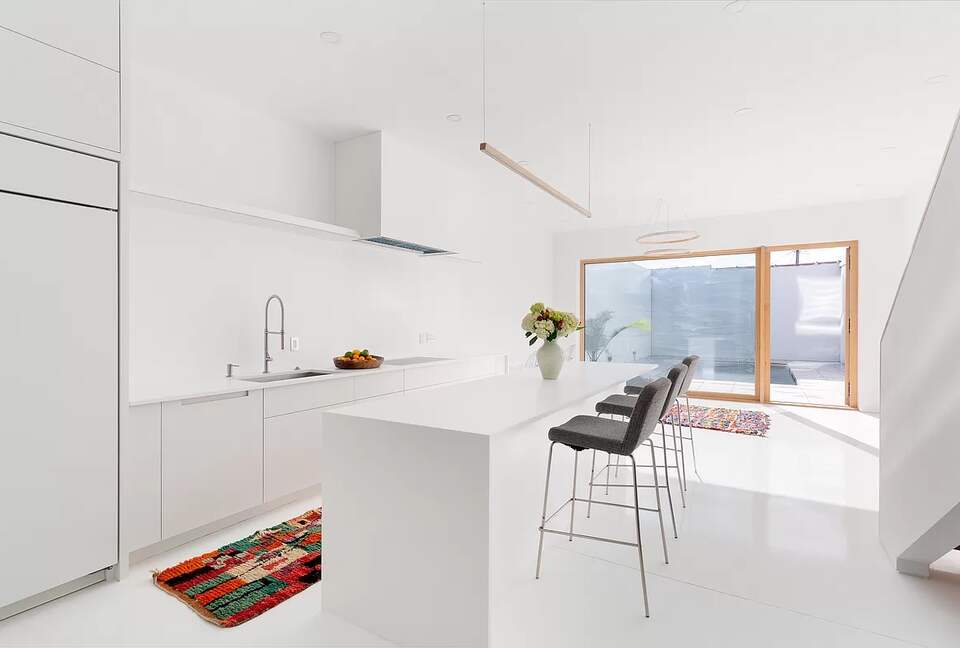 Modern All White Luxury Townhouse in Brooklyn, Heated Pool & Awesome Views - New York City, New York