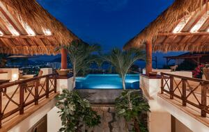 Mirador 13 — with 47' fishing yacht! - Ixtapa Zihuatanejo, Mexico