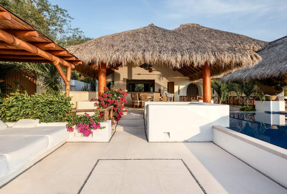 Mirador 13 — with 47' fishing yacht! - Ixtapa Zihuatanejo, Mexico