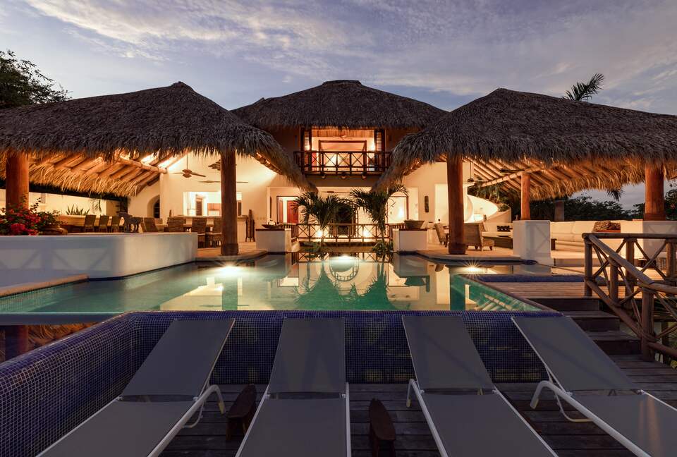 Mirador 13 — with 47' fishing yacht! - Ixtapa Zihuatanejo, Mexico