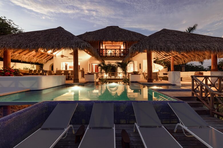 Mirador 13 — with 47' fishing yacht! - Ixtapa Zihuatanejo, Mexico