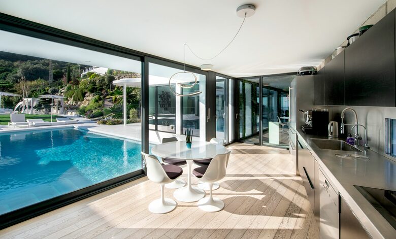 Ibiza style Barcelona (R) - Badalona, Spain