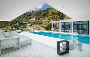 Ibiza style Barcelona (R)