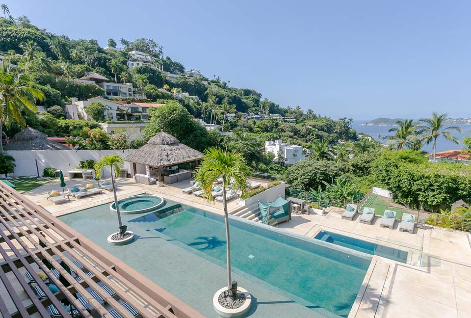 Home Exchange in Acapulco, Mexico, main resort style pool and views