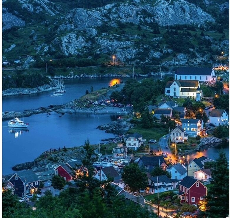 Stunning Newfoundland Seaside Retreat - Conception Bay South, Canada