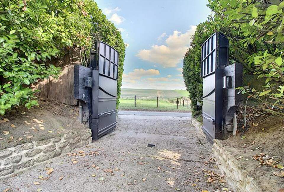 Exclusive design Villa in the outskirts of Brussels - Braine l'Alleud, Belgium