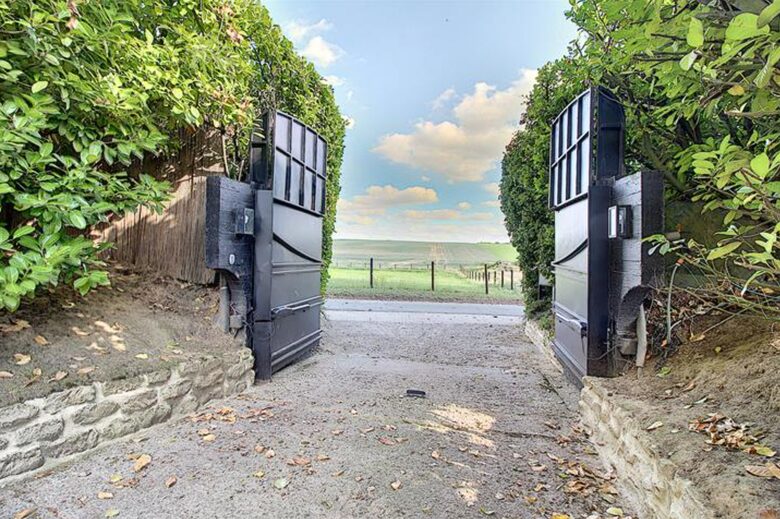 Exclusive design Villa in the outskirts of Brussels - Braine l'Alleud, Belgium