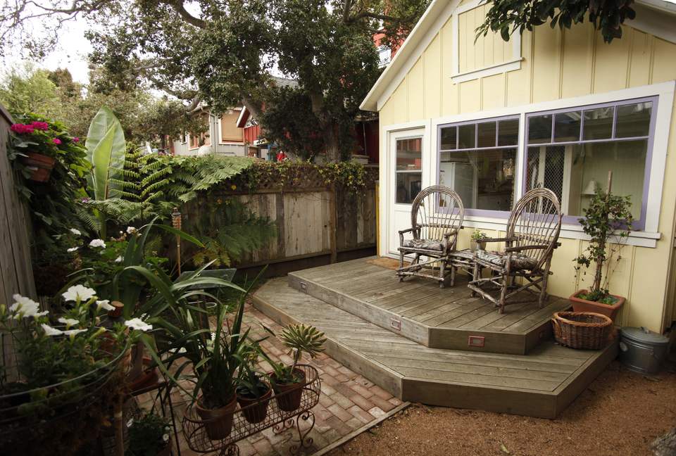 Storybook Cottage at Lover's Point - Pacific Grove, California