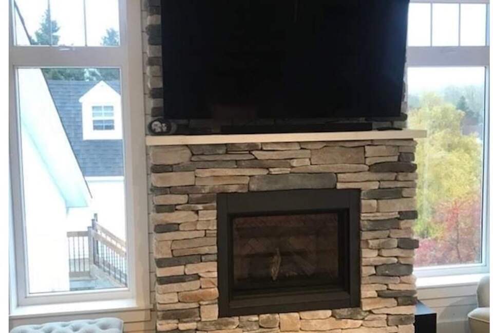 Stunning Newfoundland Seaside Retreat - Conception Bay South, Canada