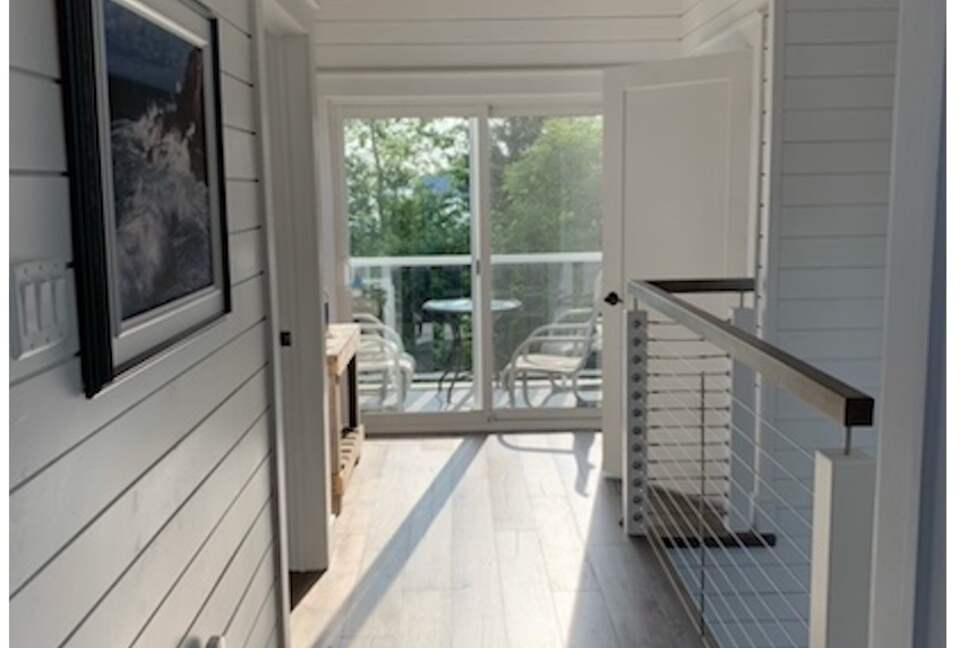 Stunning Newfoundland Seaside Retreat - Conception Bay South, Canada