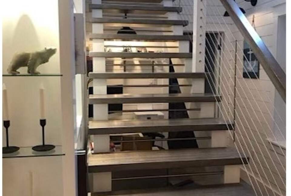 Stunning Newfoundland Seaside Retreat - Conception Bay South, Canada