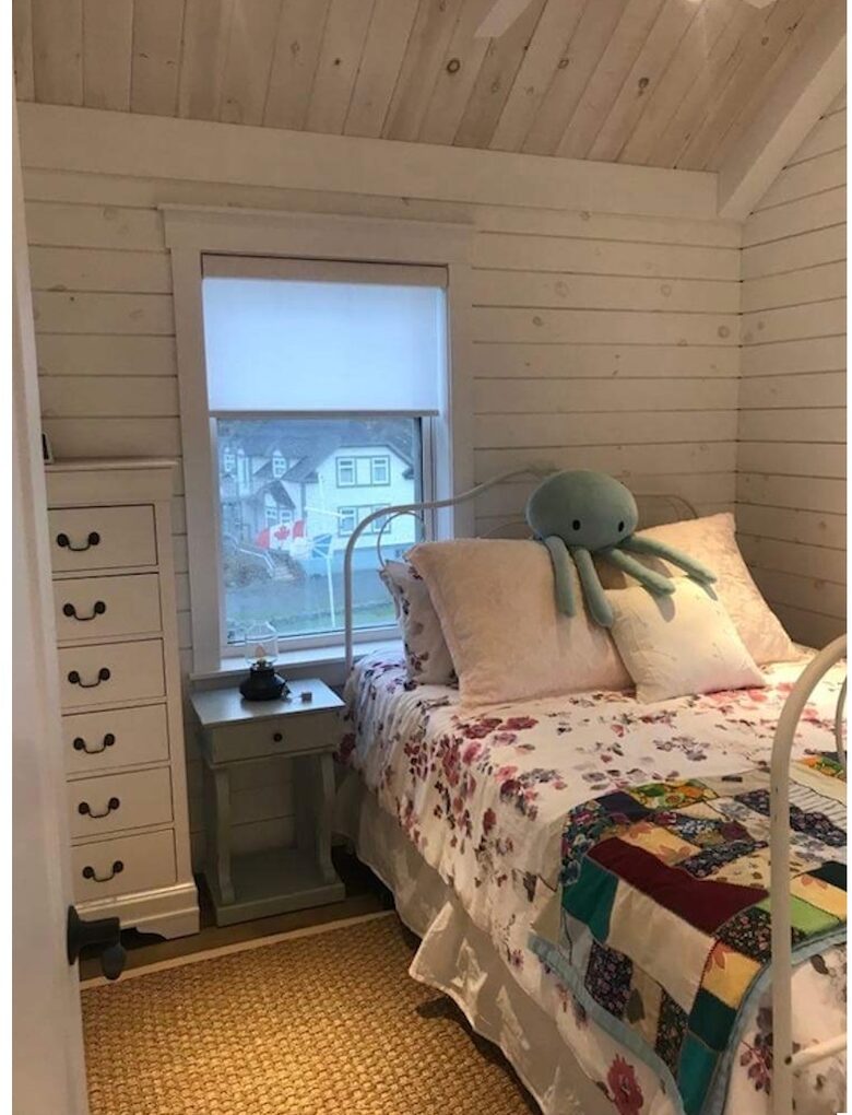 Stunning Newfoundland Seaside Retreat - Conception Bay South, Canada