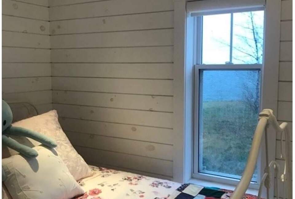 Stunning Newfoundland Seaside Retreat - Conception Bay South, Canada