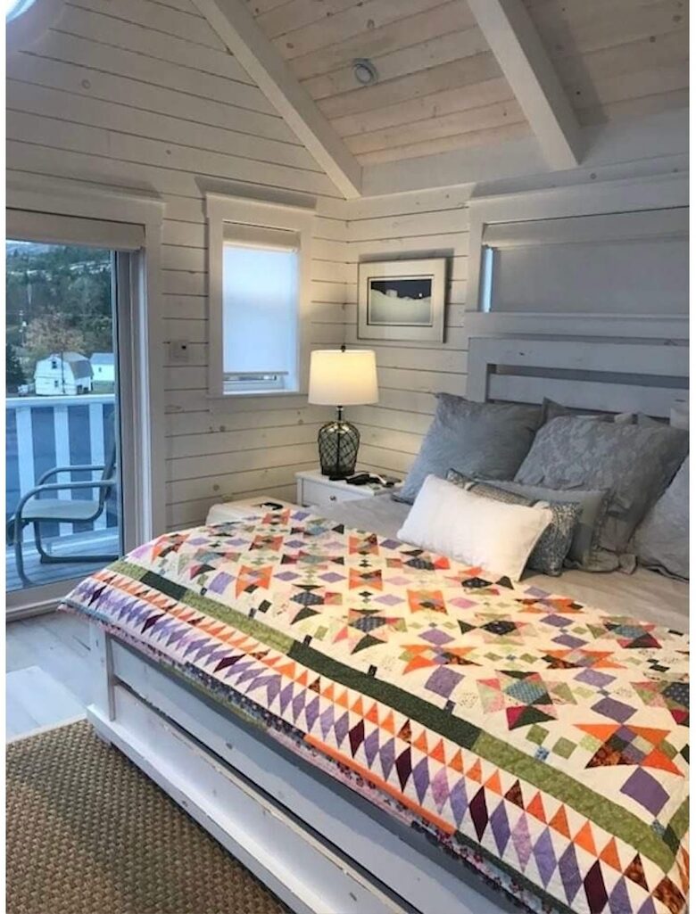 Stunning Newfoundland Seaside Retreat - Conception Bay South, Canada