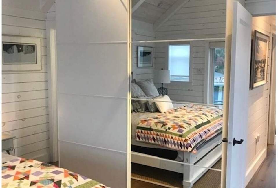 Stunning Newfoundland Seaside Retreat - Conception Bay South, Canada