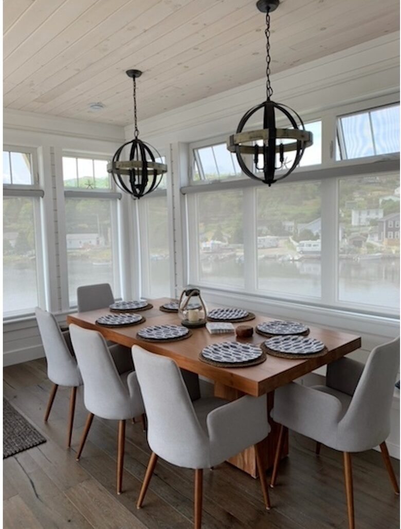 Stunning Newfoundland Seaside Retreat - Conception Bay South, Canada