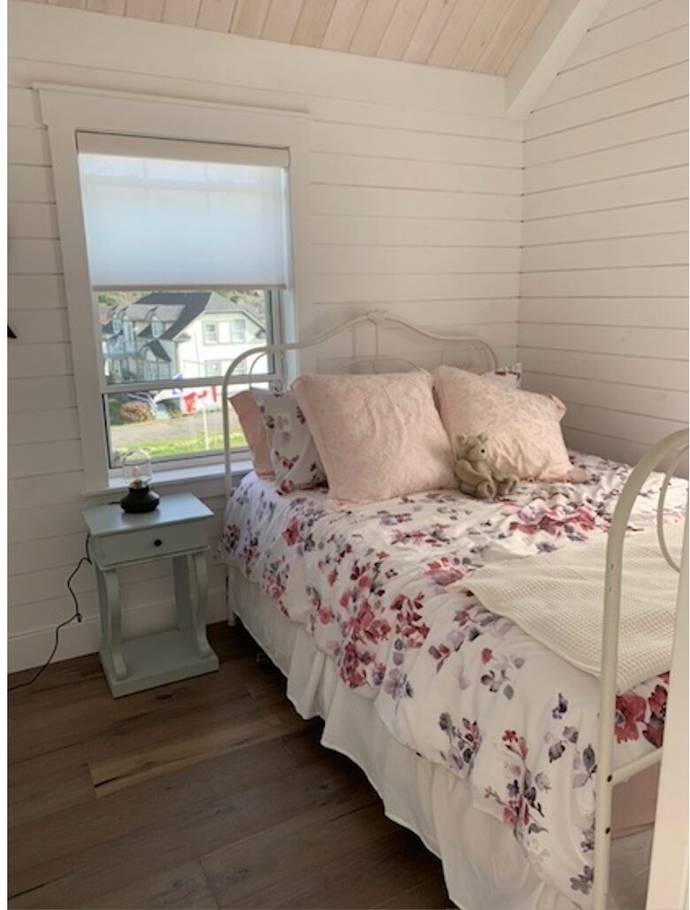 Stunning Newfoundland Seaside Retreat - Conception Bay South, Canada