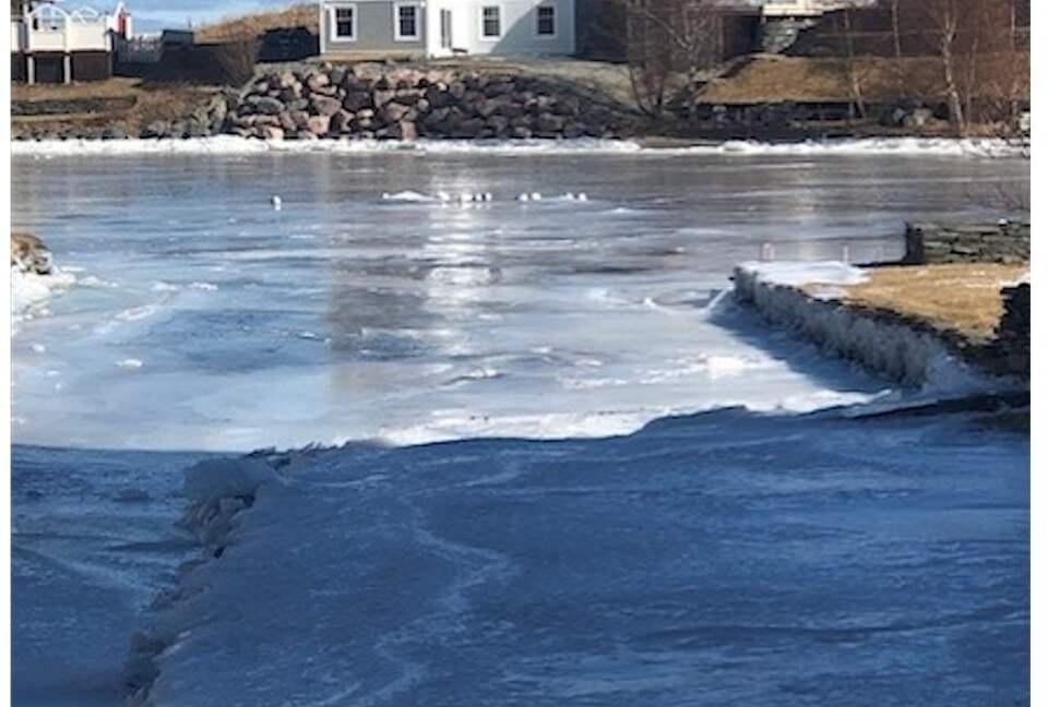 Stunning Newfoundland Seaside Retreat - Conception Bay South, Canada