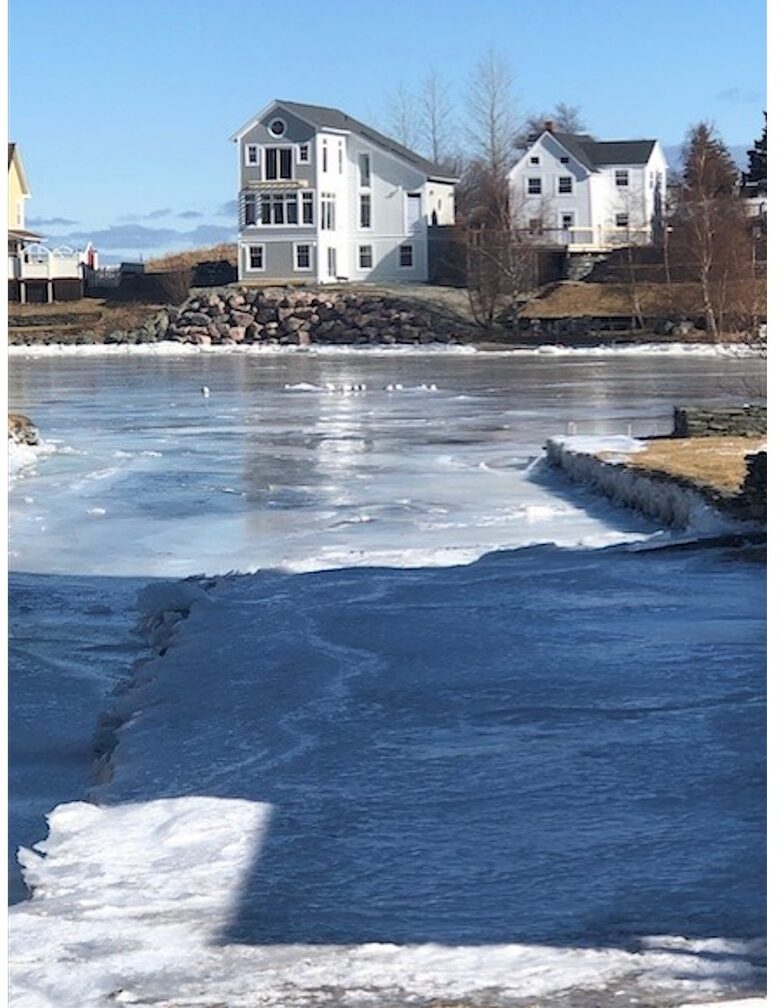 Stunning Newfoundland Seaside Retreat - Conception Bay South, Canada