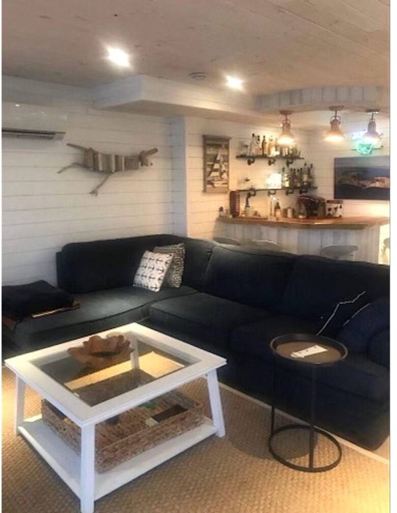 Stunning Newfoundland Seaside Retreat - Conception Bay South, Canada