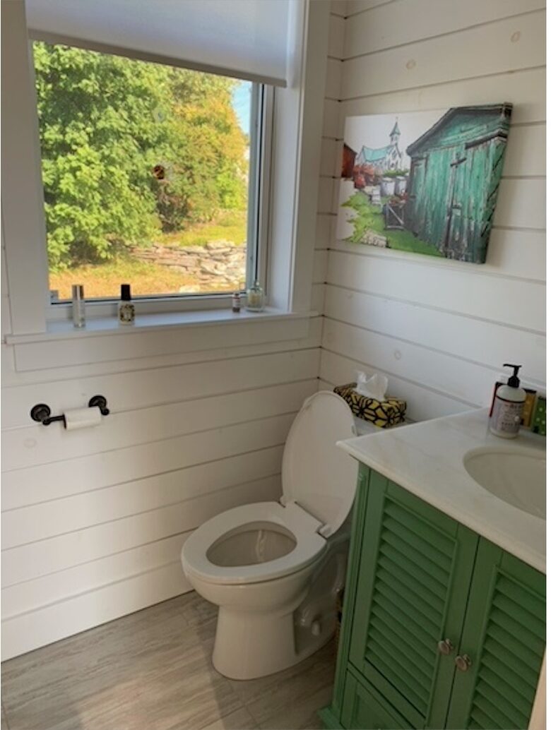 Stunning Newfoundland Seaside Retreat - Conception Bay South, Canada