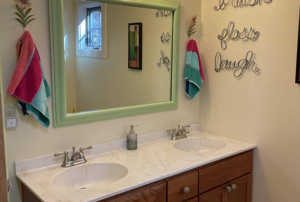 The Lakehouse - New Hampton, New Hampshire