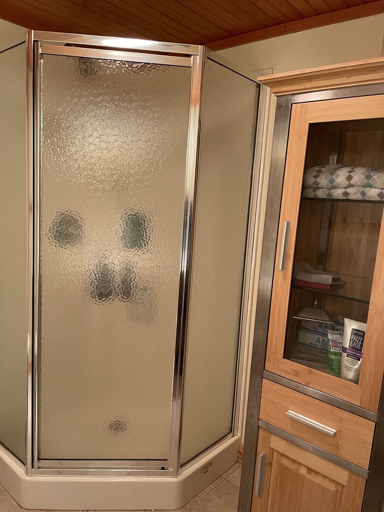 The Lakehouse - New Hampton, New Hampshire