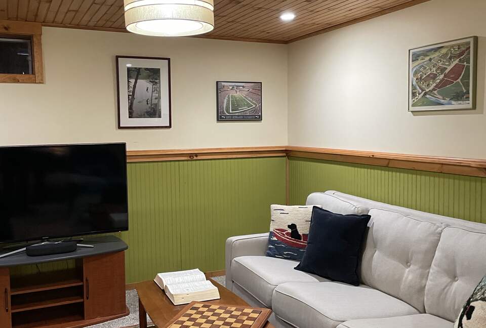 The Lakehouse - New Hampton, New Hampshire