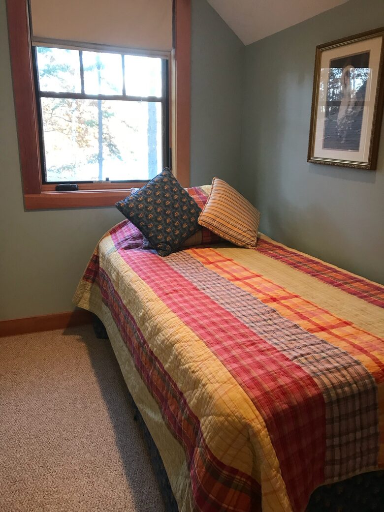 The Lakehouse - New Hampton, New Hampshire